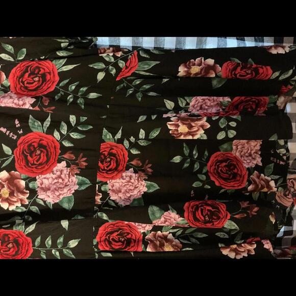 Torrid Black Floral Babydoll Blouse Size 3 - Picture 5 of 8